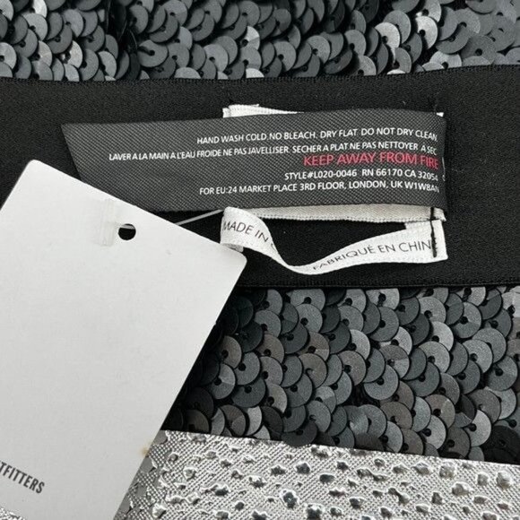 OUT From Under Black Sequin Stretchy Adjustable Strap Crop Top Size M NWT - Picture 8 of 8